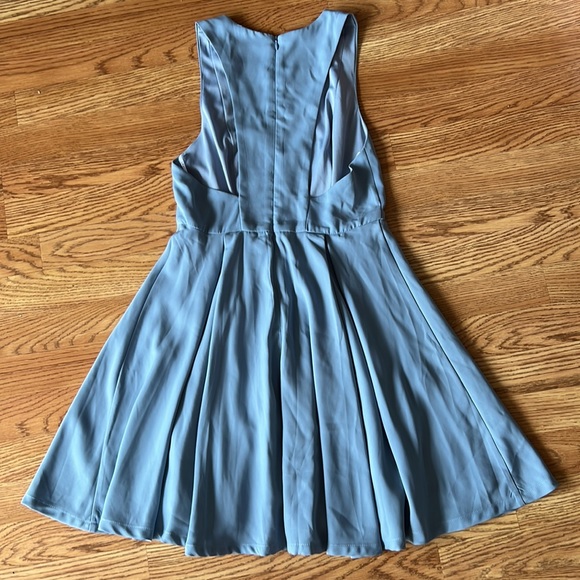 Light Blue Lulus Swing Dress Size Medium - Picture 3 of 3